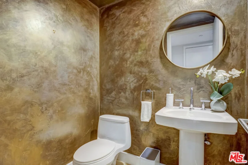 8788 Shoreham Drive #23 photo 6