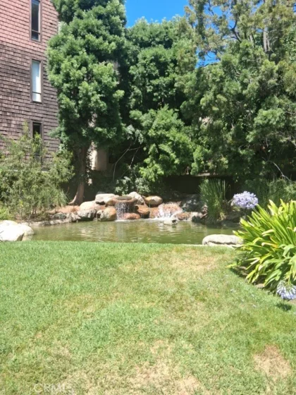 950 N Kings Road #103 photo 31