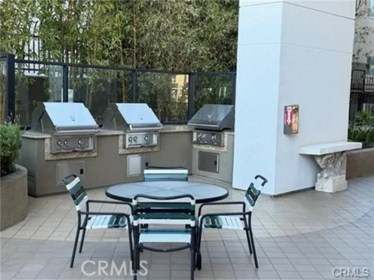 1310 E Ocean #407 photo 42