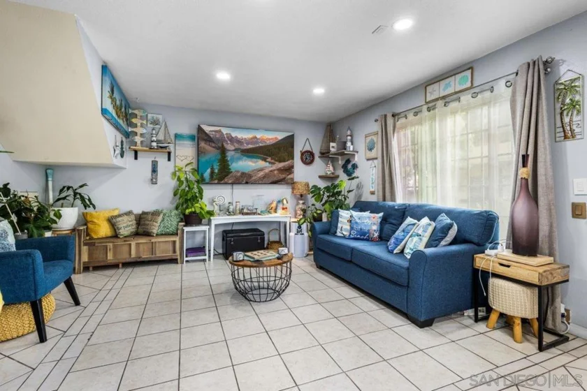 238 Regency Court #C photo 2