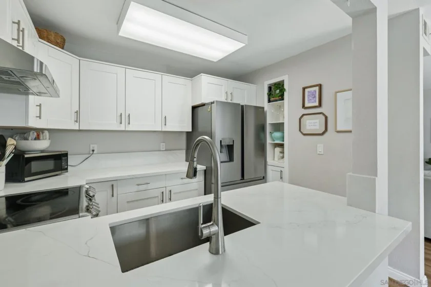5455 Baltimore Drive #8 photo 22
