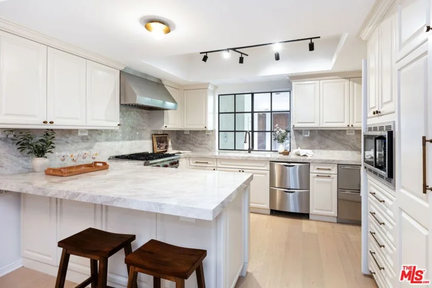 11939 Gorham Avenue #204 photo 10