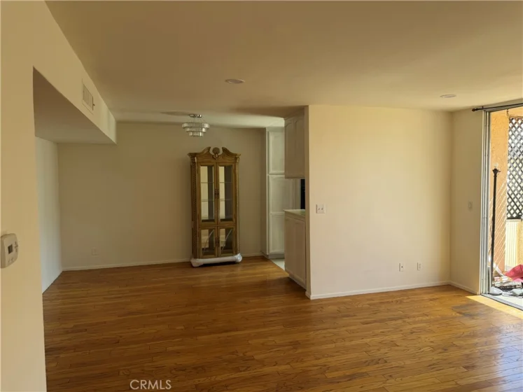 5429 Newcastle #303 photo 20