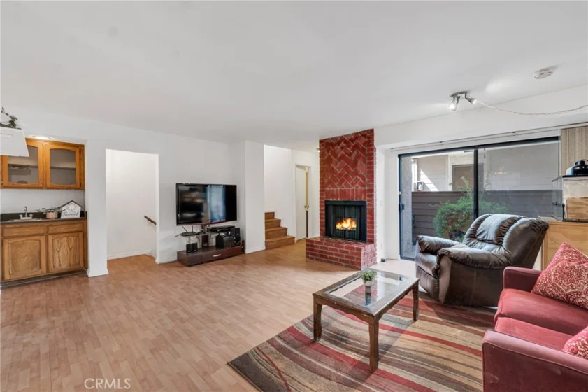 19444 Wyandotte Street #18 photo 1
