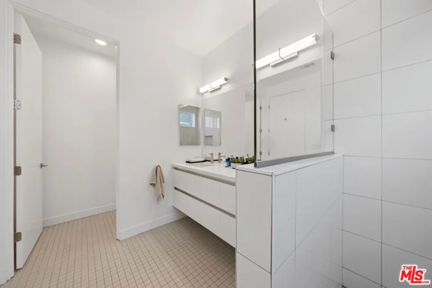 11724 Culver Boulevard #10 photo 28