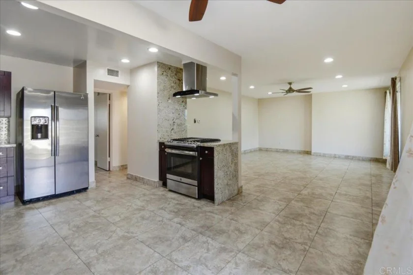 559 Oakdale Lane #C photo 9