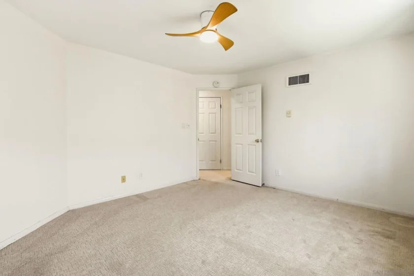 7545 Charmant #1512 photo 17