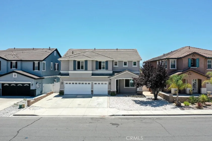 40322 Ariel Hope photo 1