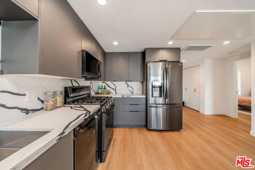 321 S Oxford Avenue #606 photo 3