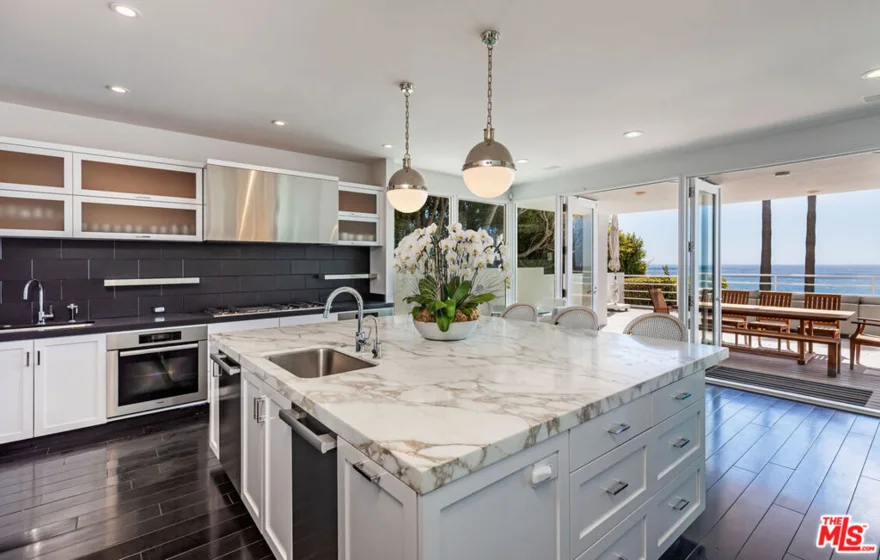 27420 Pacific Coast Highway photo 12