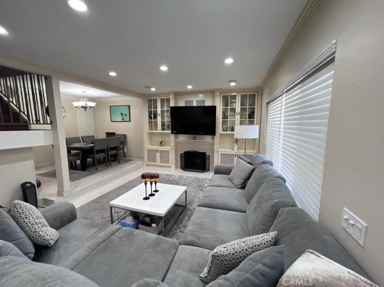 5640 Etiwanda Avenue #2 photo 1