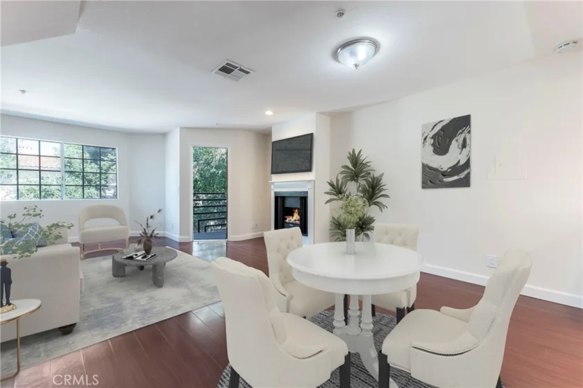 537 N Adams Street #205 photo 1