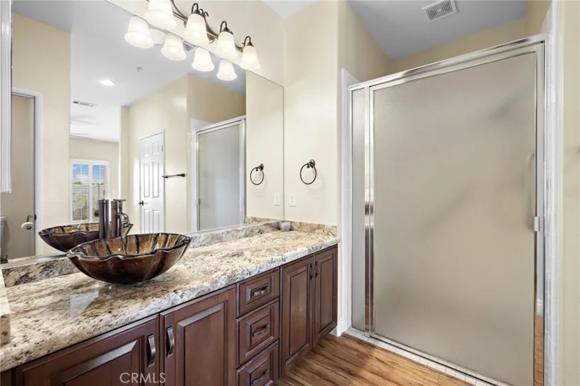 21734 San Leandro photo 23