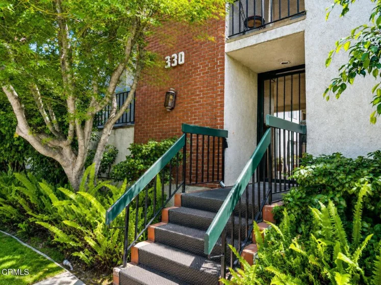 330 Burchett Street #206 photo 3
