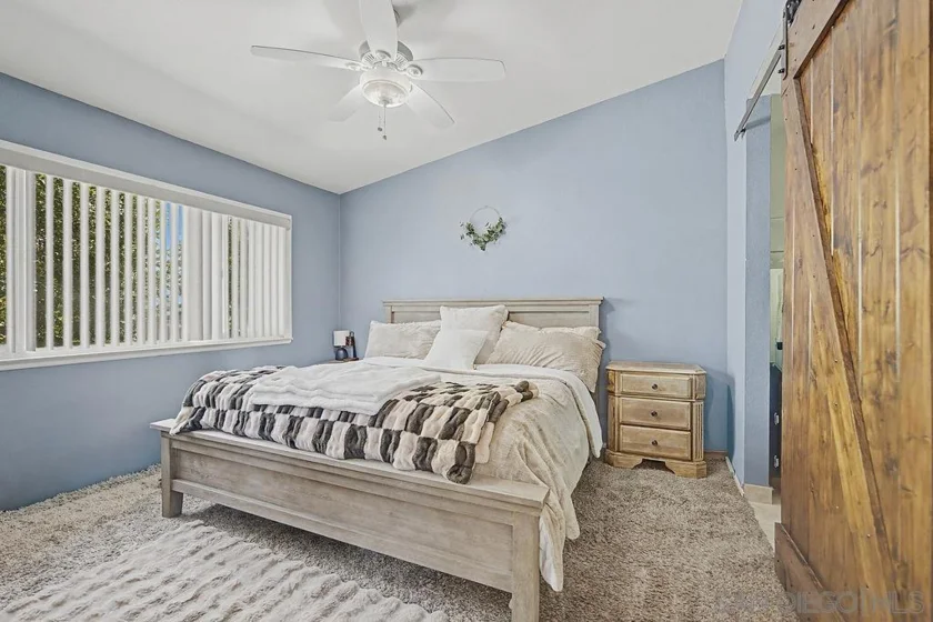 1721 Maxwell #B photo 9