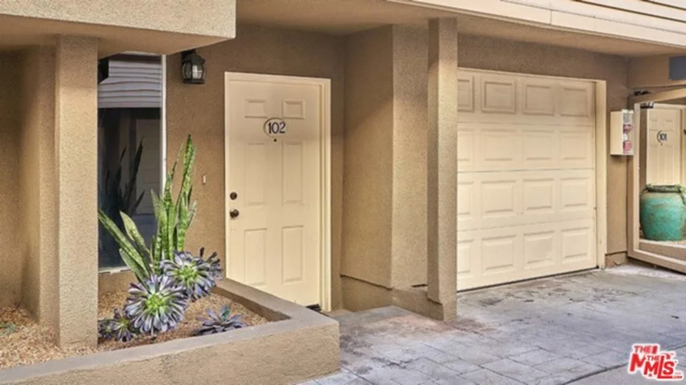 4164 Tujunga Avenue #102 photo 1