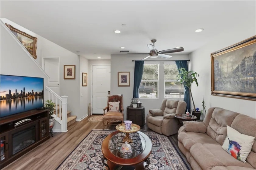 4260 Powell #119 photo 4