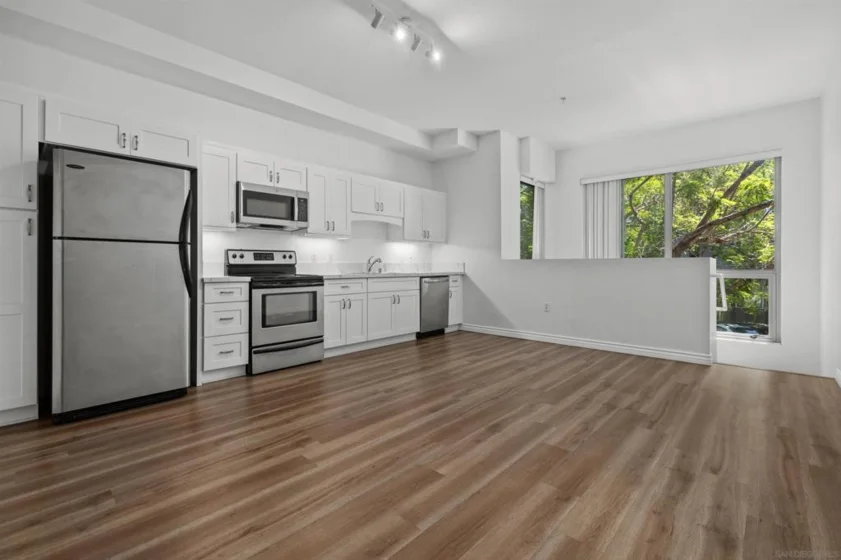 889 Date Street #140 photo 33
