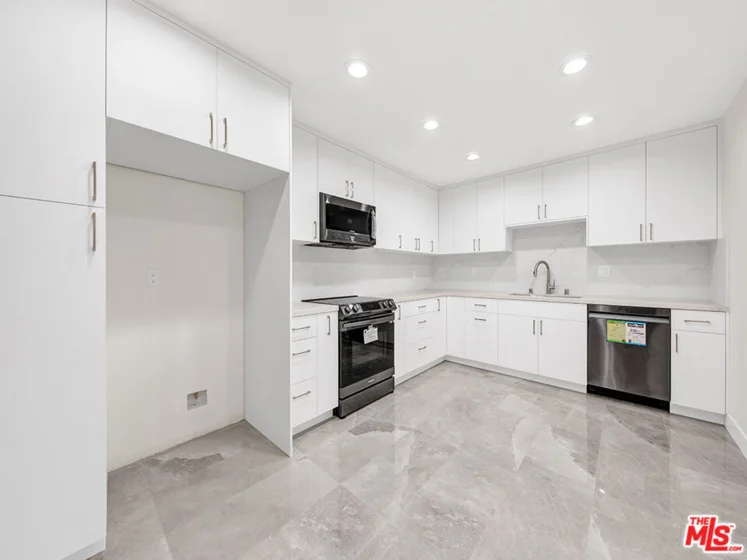 1325 Valley View Road #201 photo 9