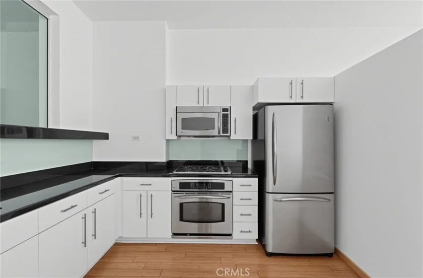 1100 Wilshire Boulevard #2207 photo 11