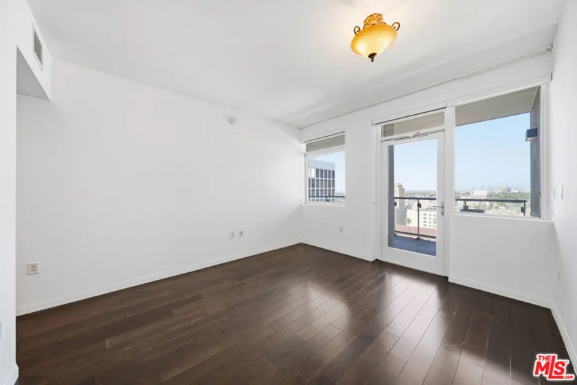 3785 Wilshire Boulevard #1607 photo 16