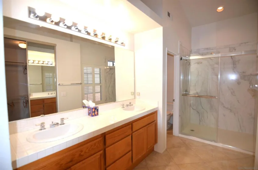 970 Somerset Court #Unit C photo 23