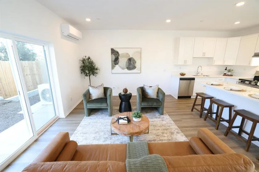 4986 Ocean View Boulevard photo 24