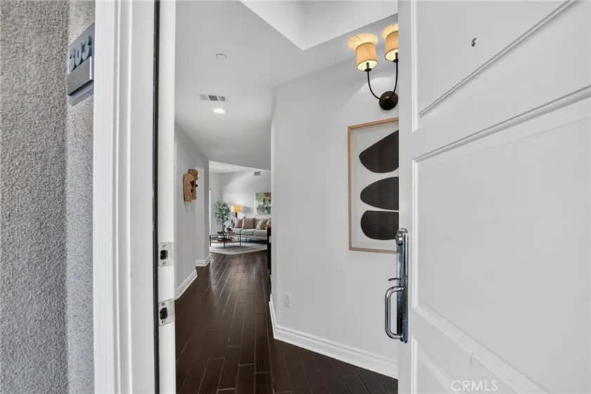 4424 Whitsett Avenue #303 photo 3