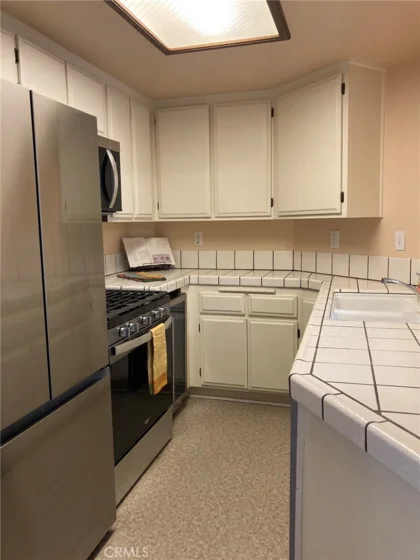 27980 S Western Avenue #320 photo 3