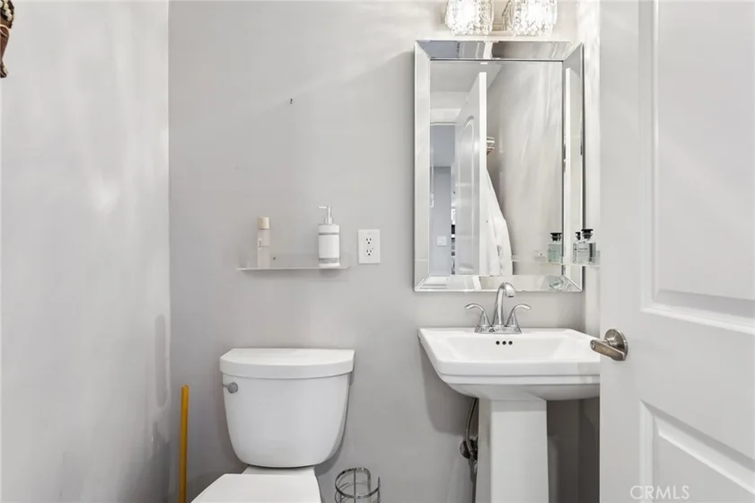 1221 N Kings #203 photo 15