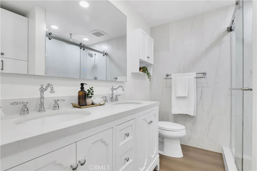 970 Palm Avenue #200 photo 19