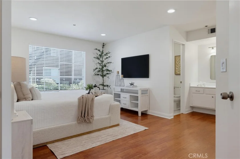 12555 Euclid Street #111 photo 31