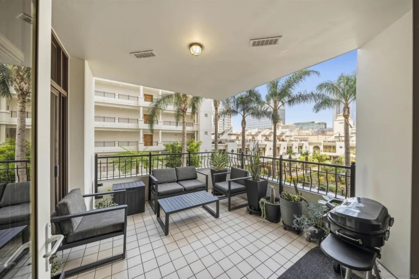 700 W Harbor #407 photo 22