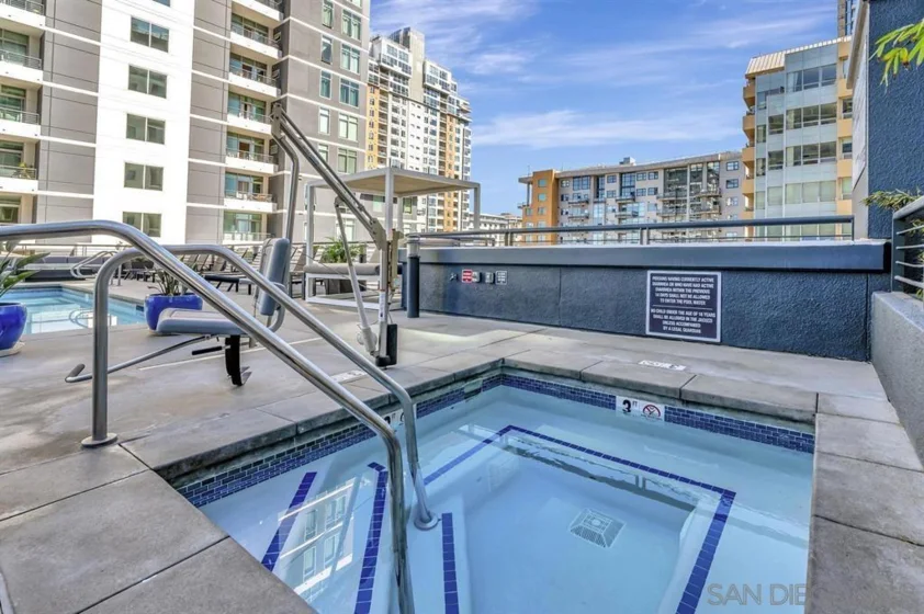 425 W Beech Street #1251 photo 22