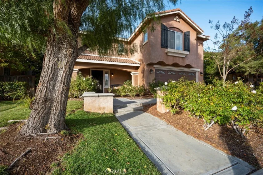 23798 Pepperleaf Street Photo