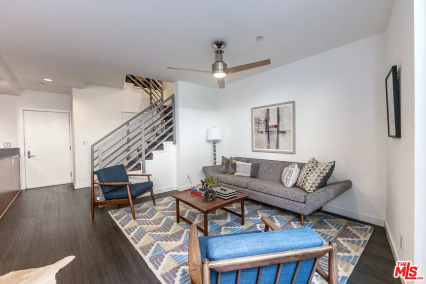 10735 Bloomfield Street #5 photo 33