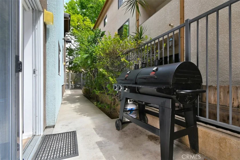 10918 Morrison Street #3 photo 4
