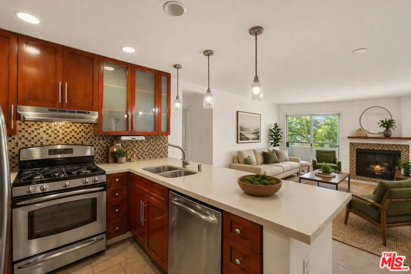 4702 Fulton Avenue #202 photo 1