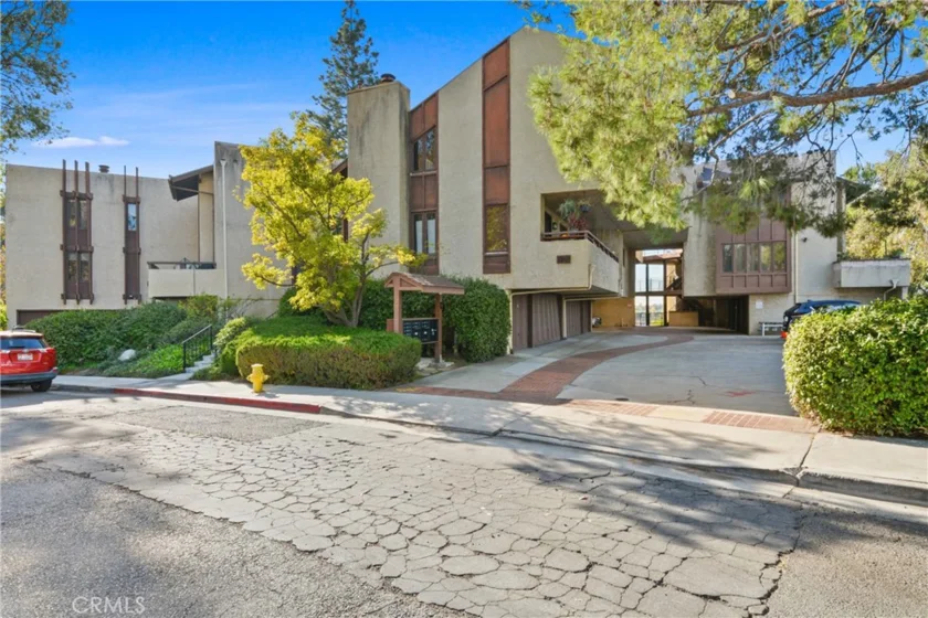 1307 Shadow Lane #H photo 1
