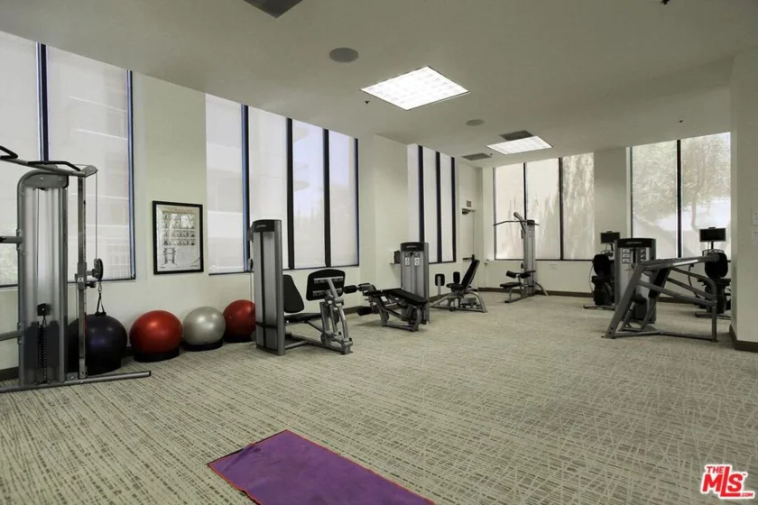 10724 Wilshire Boulevard #611 photo 12