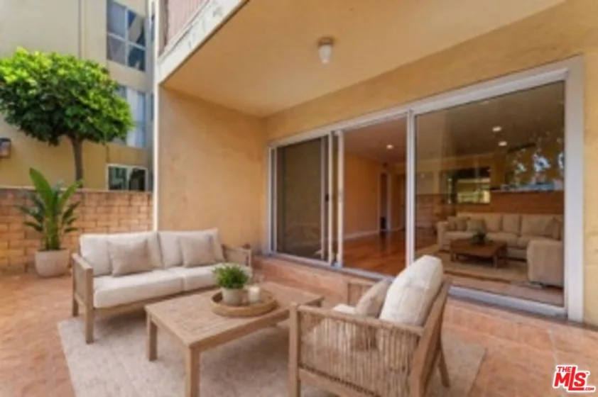 6225 Coldwater Canyon Avenue #112 photo 7