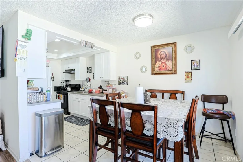 1400 W Warner photo 6
