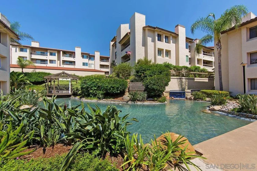 6767 Friars #139 photo 1