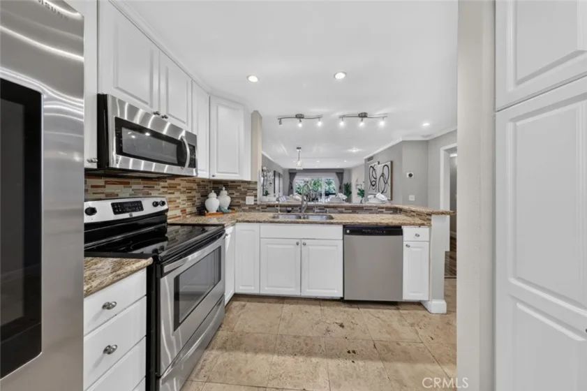 2940 N Verdugo Road #322 photo 7