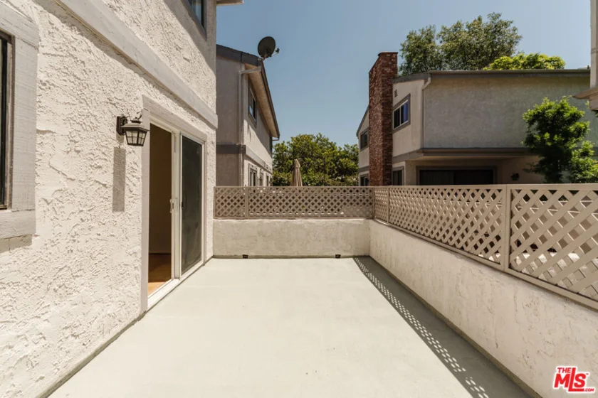 4059 La Salle Avenue #104 photo 8