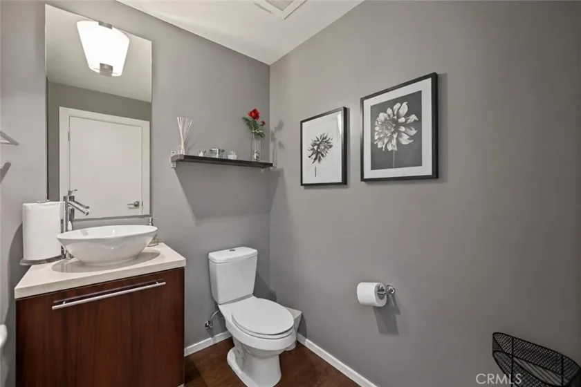 1155 S S Grand Avenue #1601 photo 22