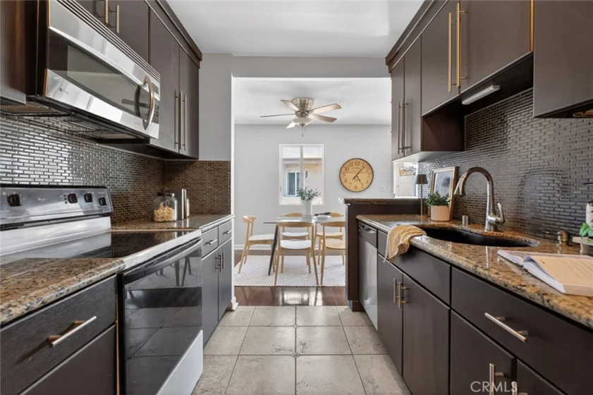 5412 Lindley Avenue #322 photo 6
