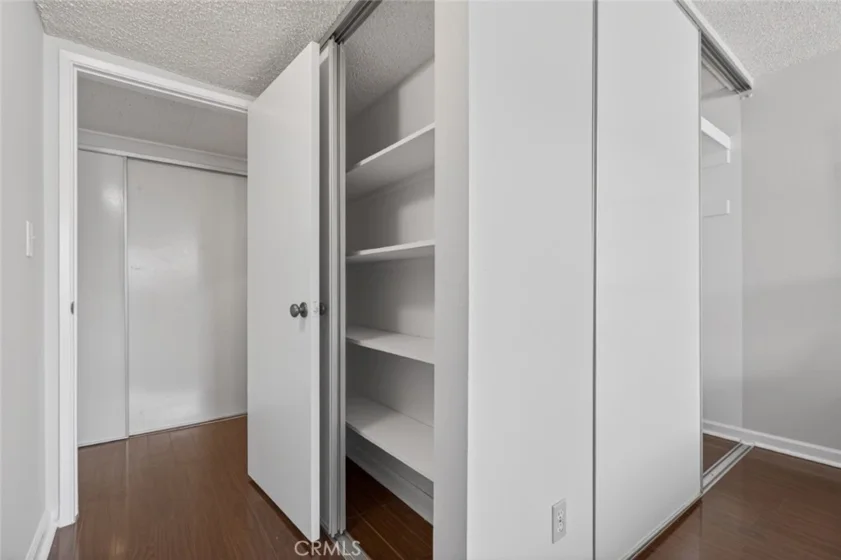 5412 Lindley Avenue #322 photo 22