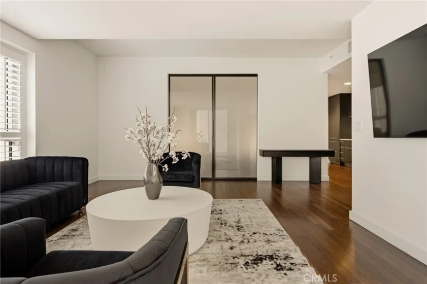 6250 Hollywood Boulevard #4M photo 11