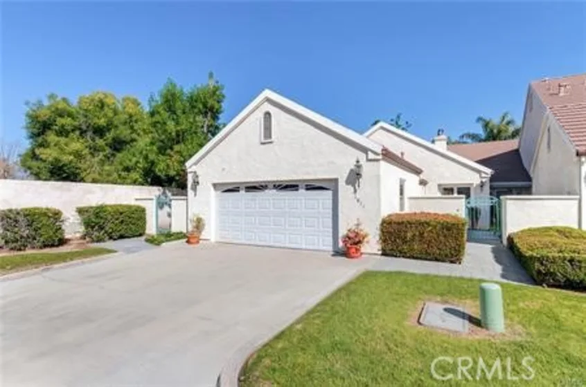 1811 Prince Albert Drive photo 1
